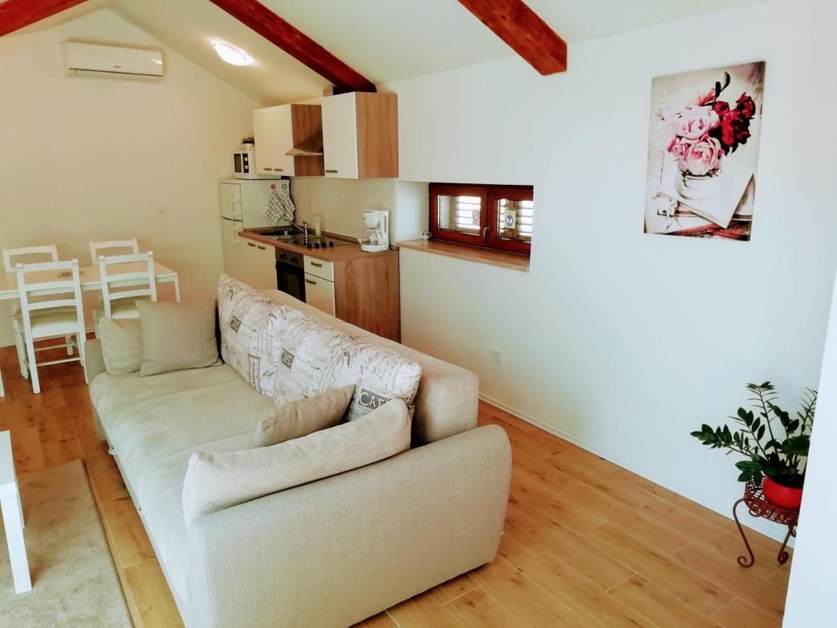 App E.N.A. Apartamento Umago Exterior foto