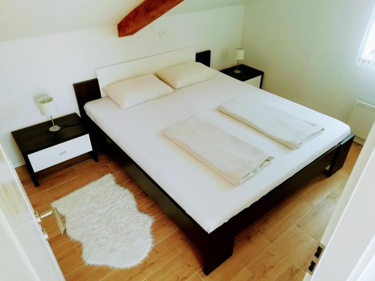 App E.N.A. Apartamento Umago Exterior foto
